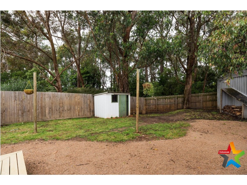 4 Monbulk Road, Mount Evelyn VIC 3796