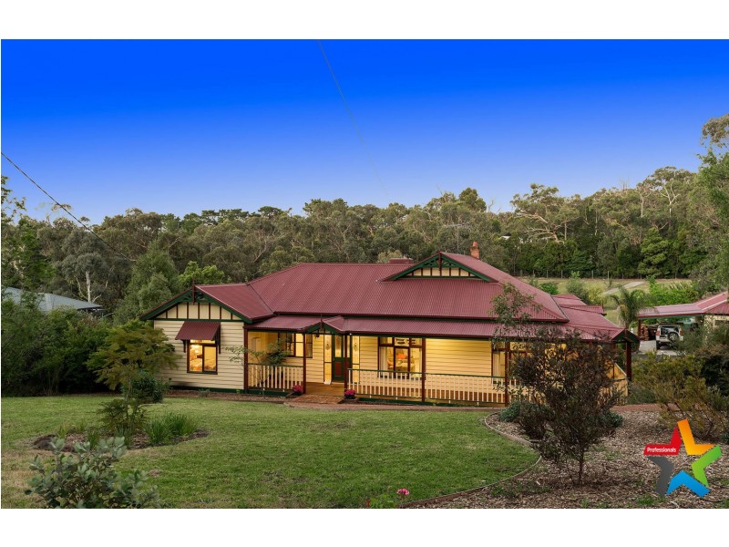 11 Francis Crescent, Mount Evelyn VIC 3796