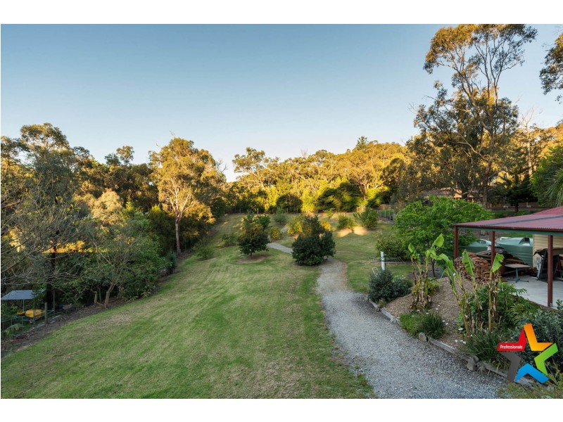 11 Francis Crescent, Mount Evelyn VIC 3796