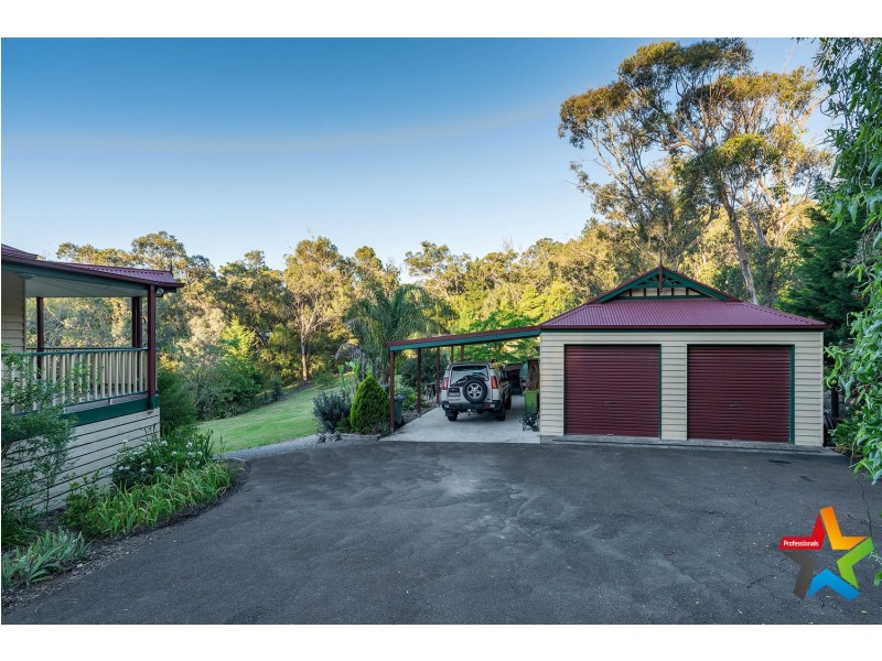 11 Francis Crescent, Mount Evelyn VIC 3796