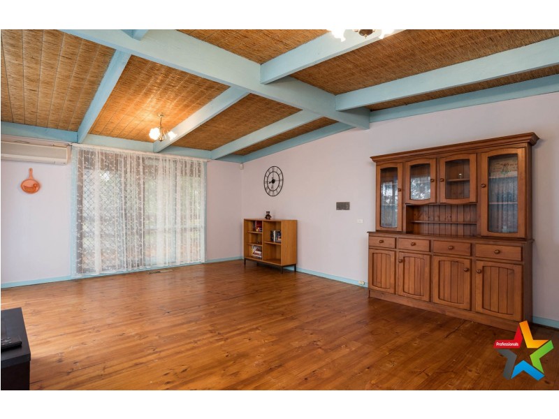 10 Oak Grove, Mount Evelyn VIC 3796