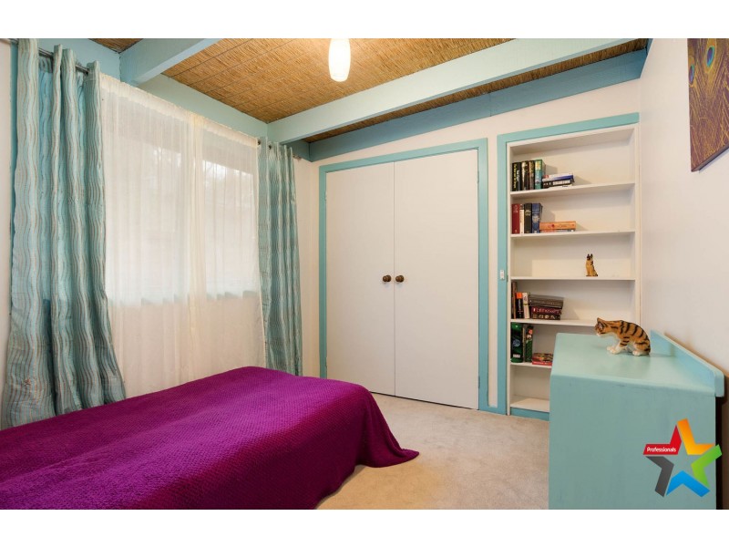 10 Oak Grove, Mount Evelyn VIC 3796