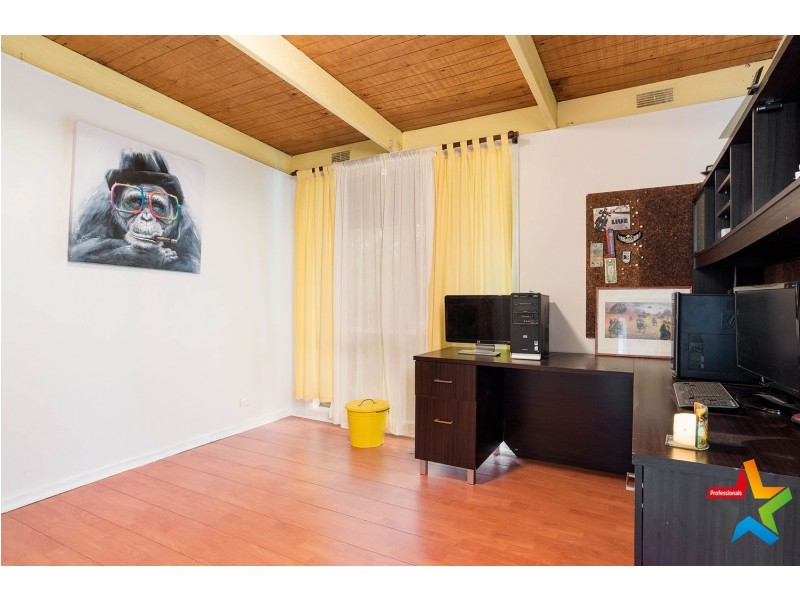 10 Oak Grove, Mount Evelyn VIC 3796