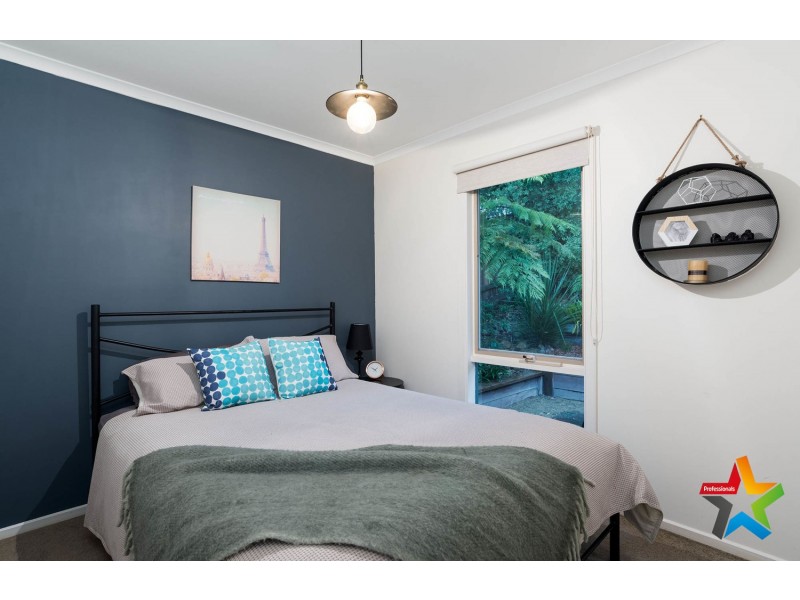 37 Russell Street, Mount Evelyn VIC 3796