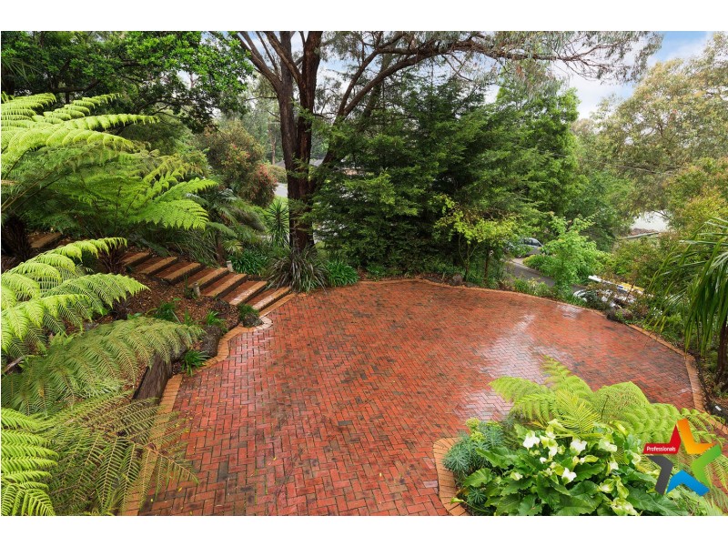 37 Russell Street, Mount Evelyn VIC 3796