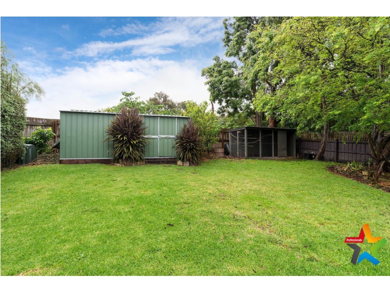 37 Russell Street, Mount Evelyn VIC 3796