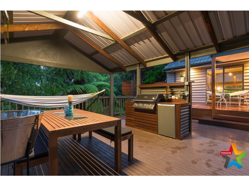 37 Russell Street, Mount Evelyn VIC 3796