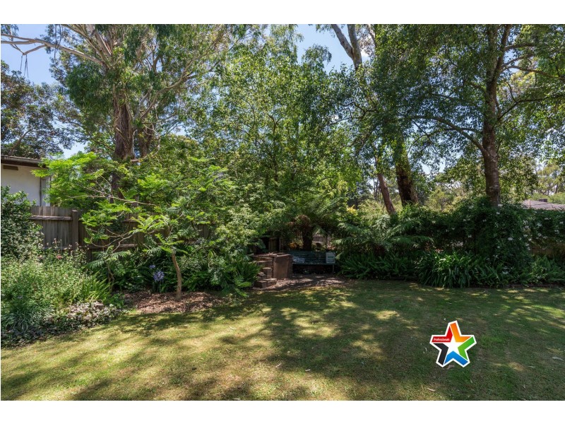 7 The Boulevard, Montrose VIC 3765