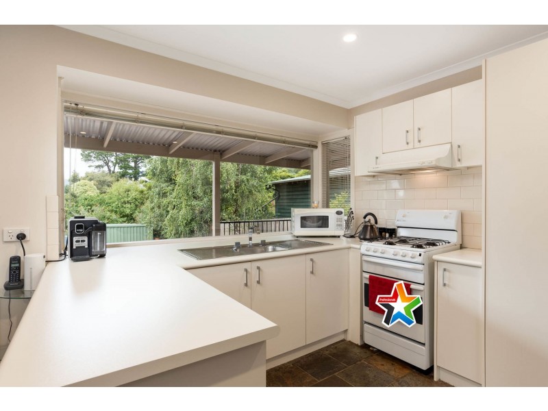 52 Birmingham Road, Mount Evelyn VIC 3796