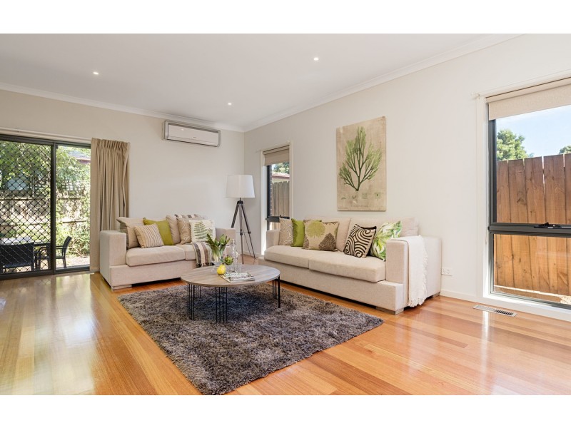 2/24 Pascoe Avenue, Croydon VIC 3136