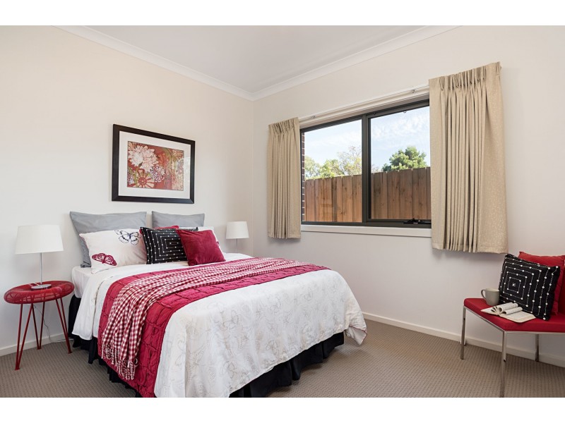 2/24 Pascoe Avenue, Croydon VIC 3136