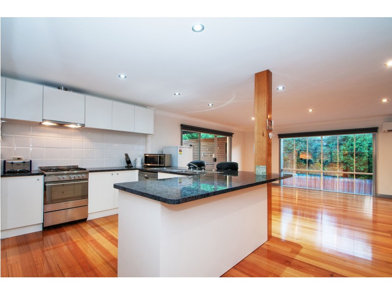 27 Bristol Crescent, Lilydale VIC 3140