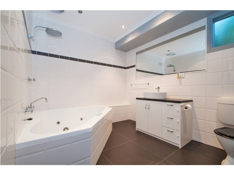 27 Bristol Crescent, Lilydale VIC 3140