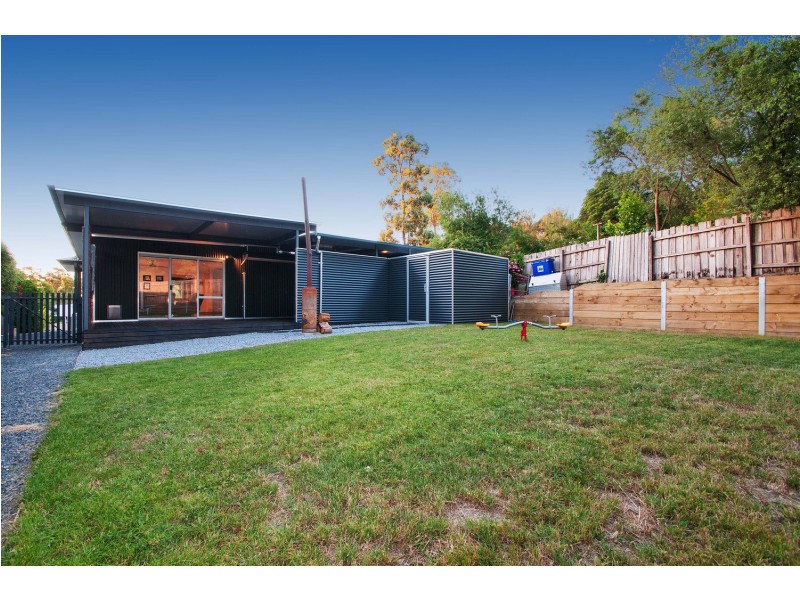27 Bristol Crescent, Lilydale VIC 3140
