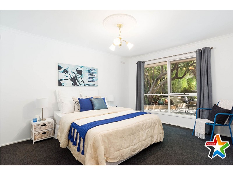 19 Buckmaster Drive, Mount Evelyn VIC 3796