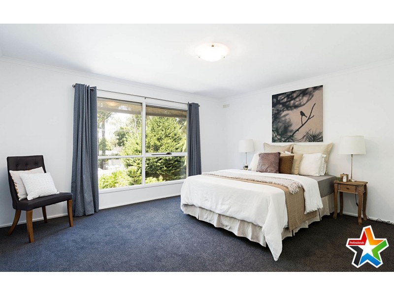19 Buckmaster Drive, Mount Evelyn VIC 3796