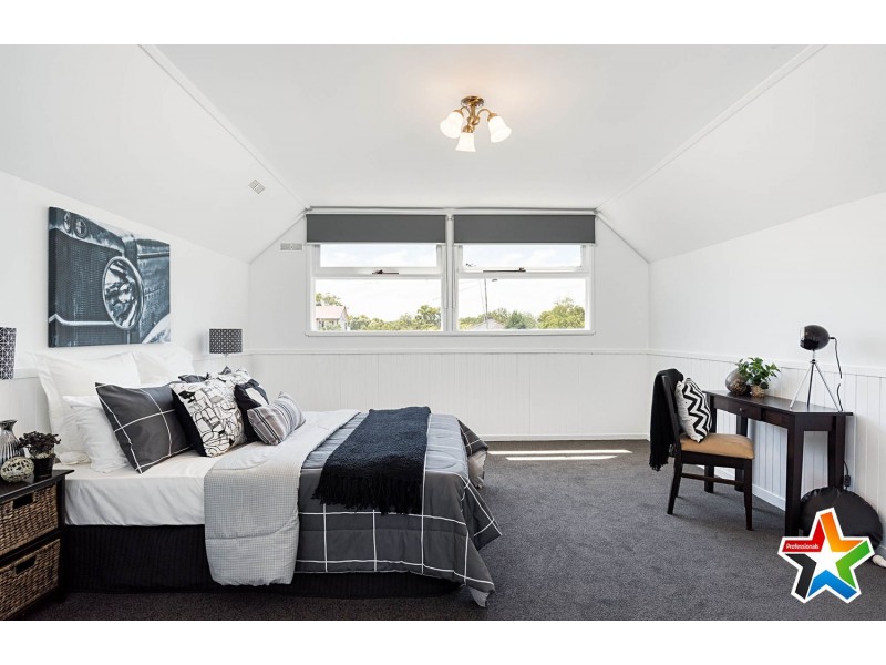 19 Buckmaster Drive, Mount Evelyn VIC 3796