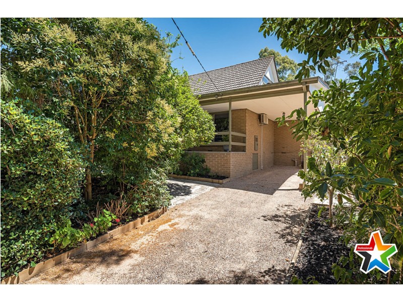 19 Buckmaster Drive, Mount Evelyn VIC 3796