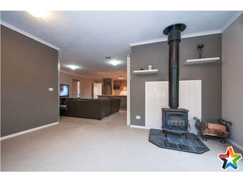 22 Galera Court, Wandin North VIC 3139