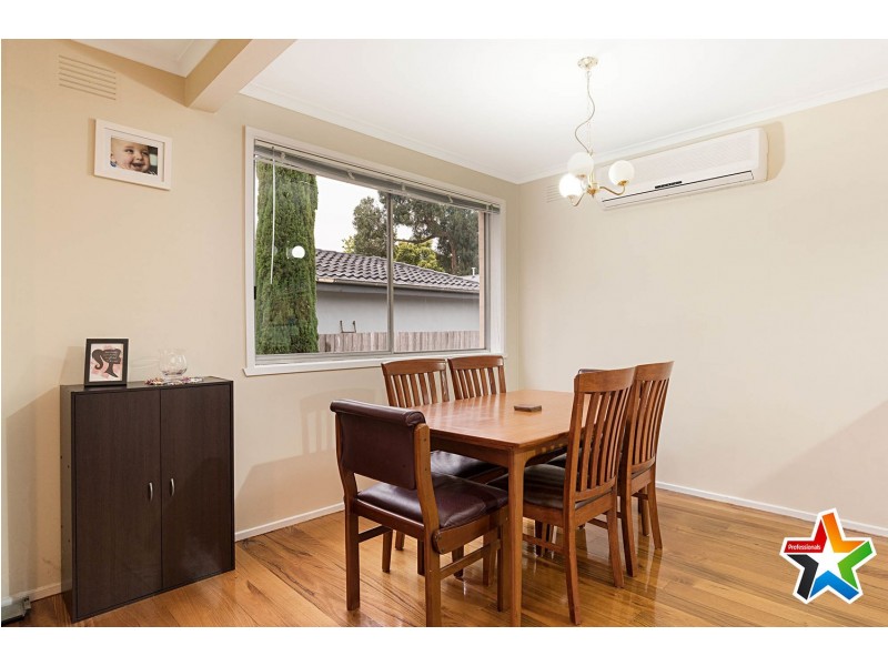 1 Cowley Court, Mooroolbark VIC 3138
