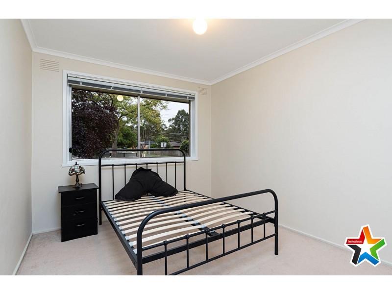 1 Cowley Court, Mooroolbark VIC 3138