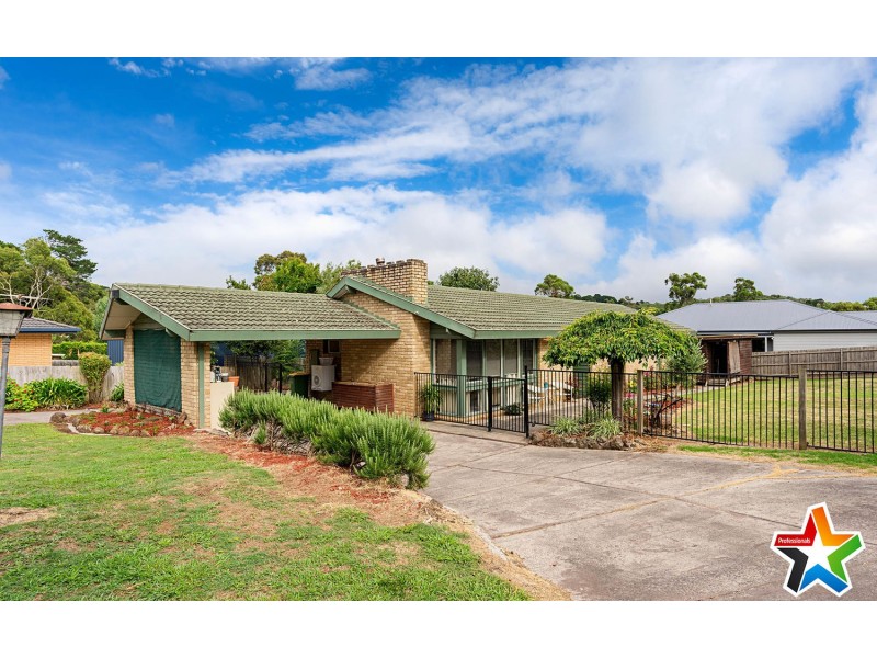 1 Bailey Grove, Wandin North VIC 3139