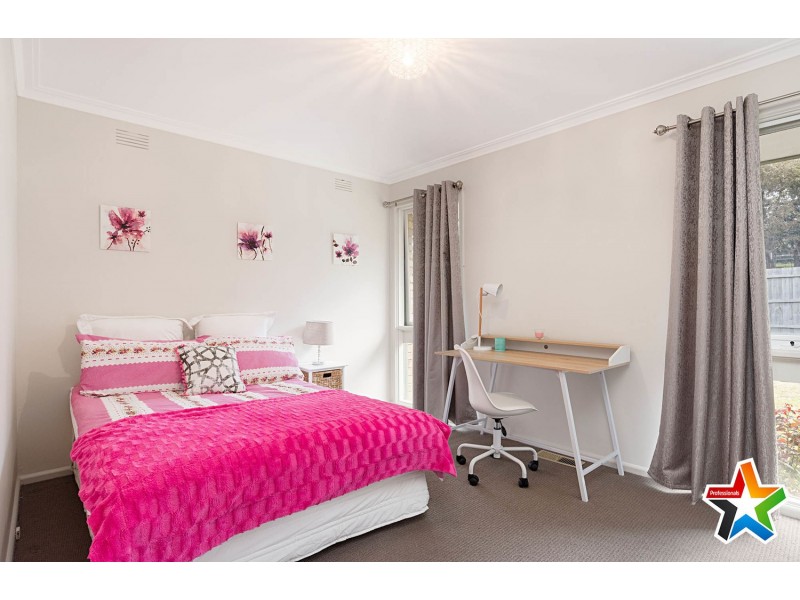 1 Bailey Grove, Wandin North VIC 3139
