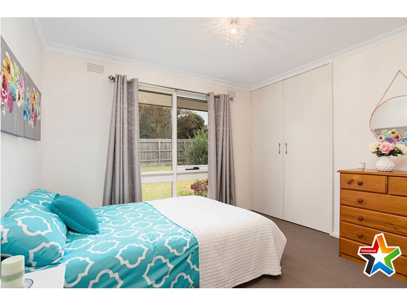 1 Bailey Grove, Wandin North VIC 3139