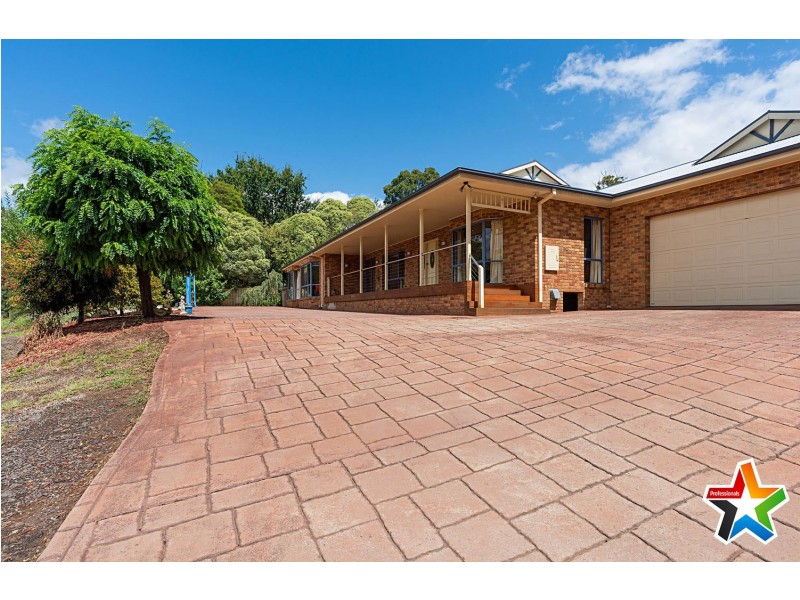 8 Renouf Court, Mount Evelyn VIC 3796