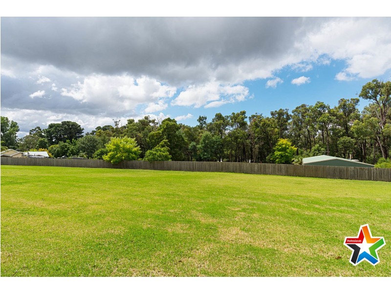 8 Renouf Court, Mount Evelyn VIC 3796