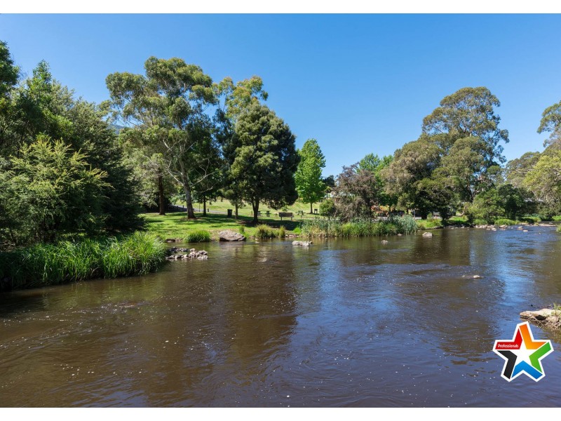 81 Riverside Drive, Warburton VIC 3799
