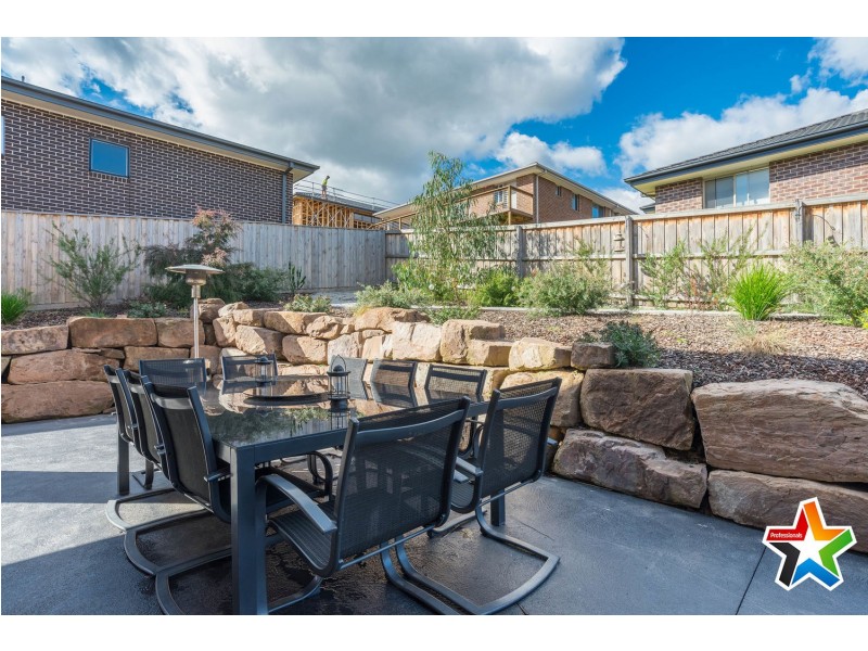 4 Tiverton Circuit, Mooroolbark VIC 3138