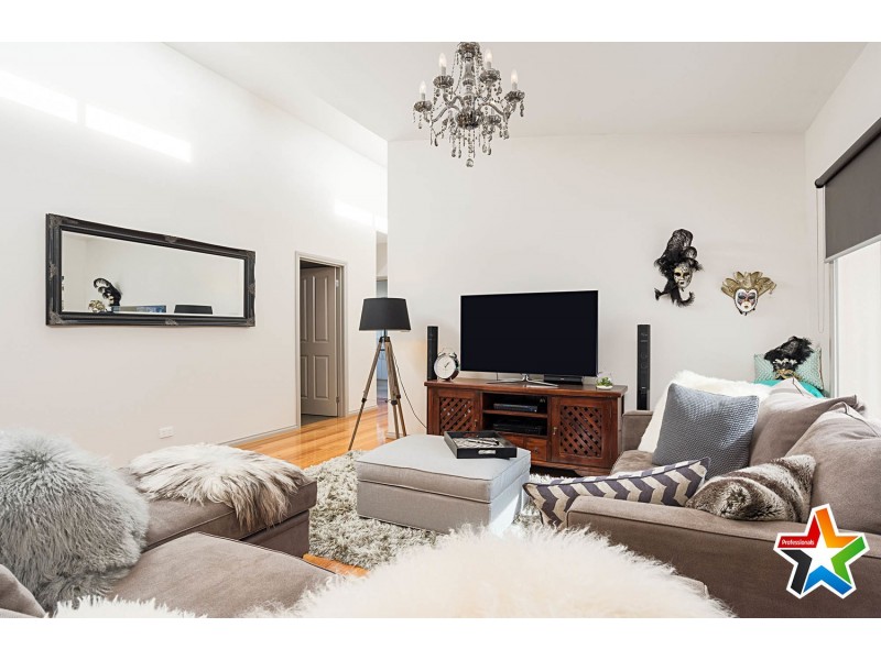 2B Gardner Parade, Mount Evelyn VIC 3796