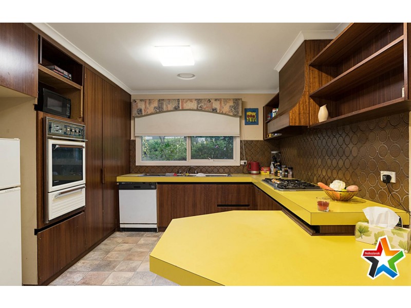 25 Railway Road, Mount Evelyn VIC 3796