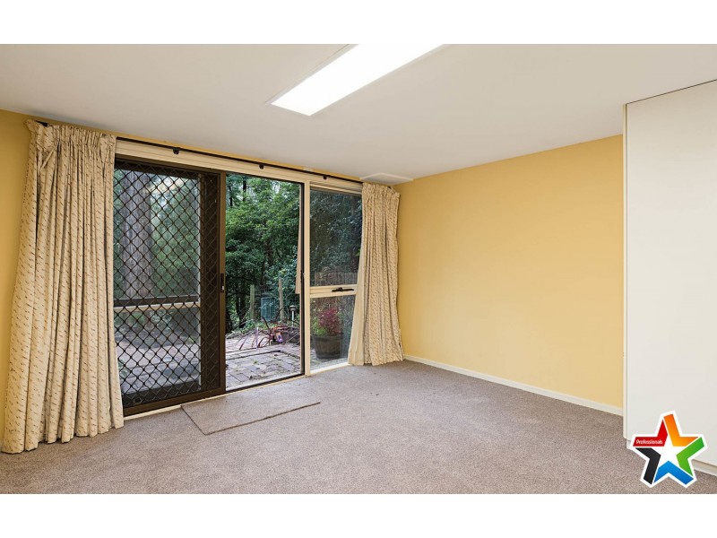 25 Railway Road, Mount Evelyn VIC 3796