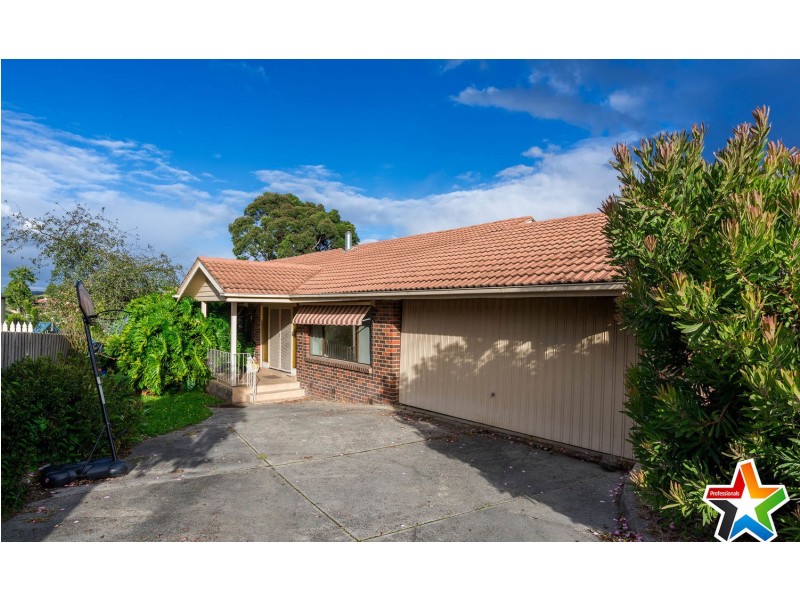44 Kingswood Drive, Chirnside Park VIC 3116