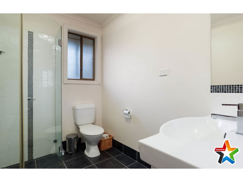 44 Kingswood Drive, Chirnside Park VIC 3116