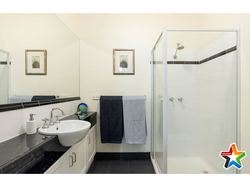 18 Grantully Street, Mount Evelyn VIC 3796