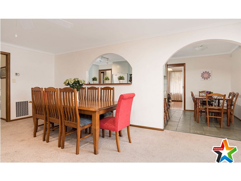 24 Heath Avenue, Mount Evelyn VIC 3796