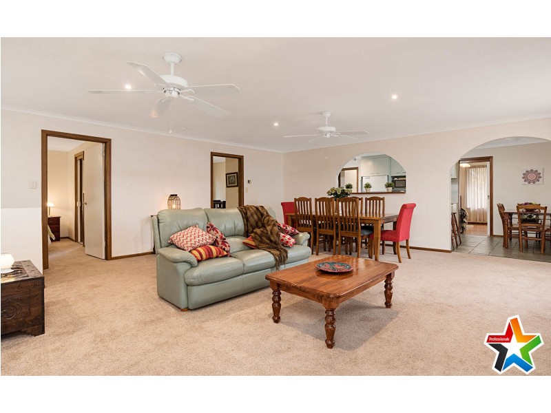 24 Heath Avenue, Mount Evelyn VIC 3796