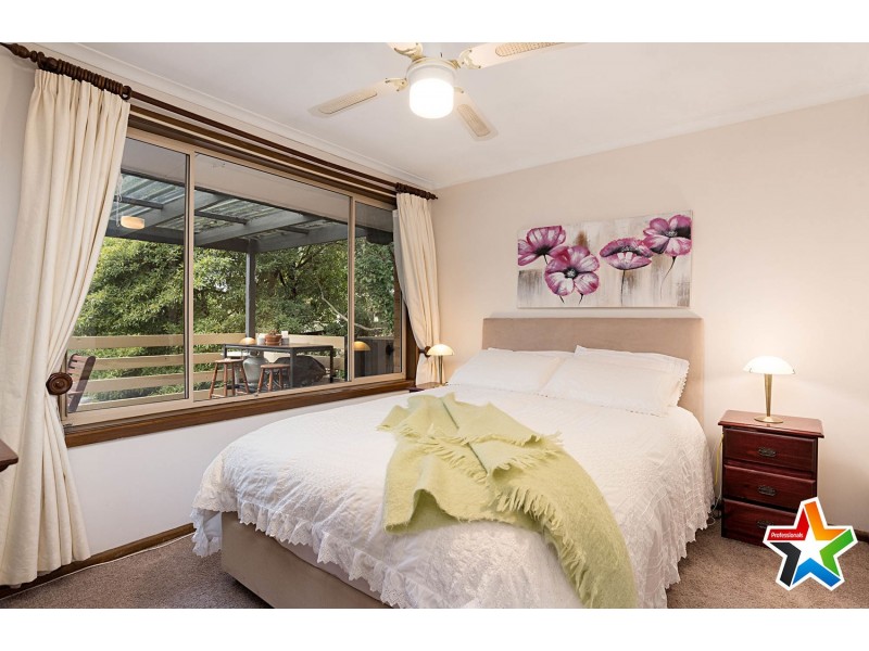 24 Heath Avenue, Mount Evelyn VIC 3796