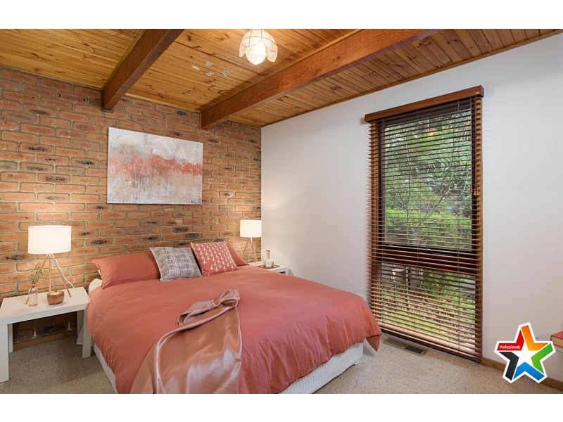 25-27 Falkingham Road, Mount Evelyn VIC 3796