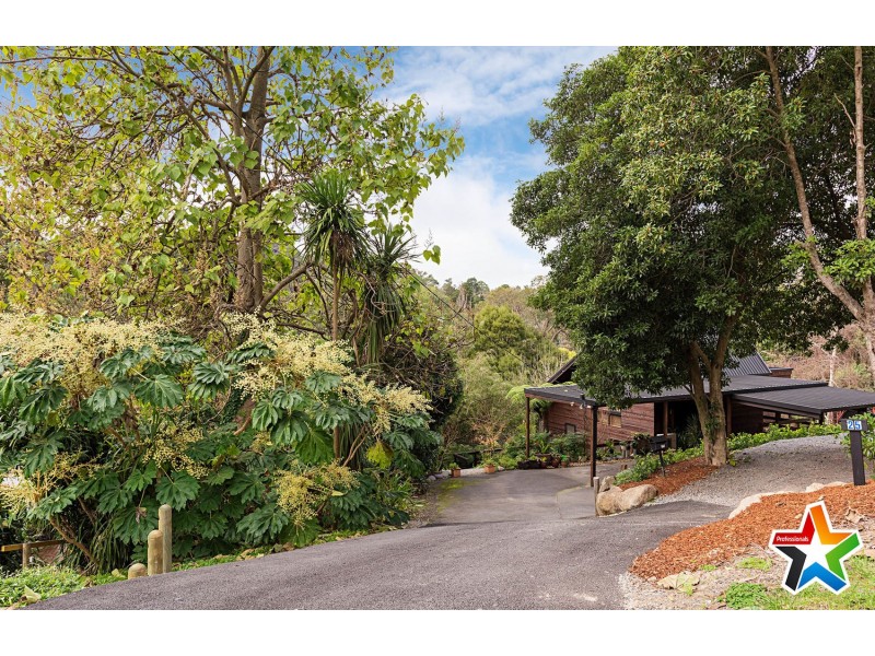 25-27 Falkingham Road, Mount Evelyn VIC 3796