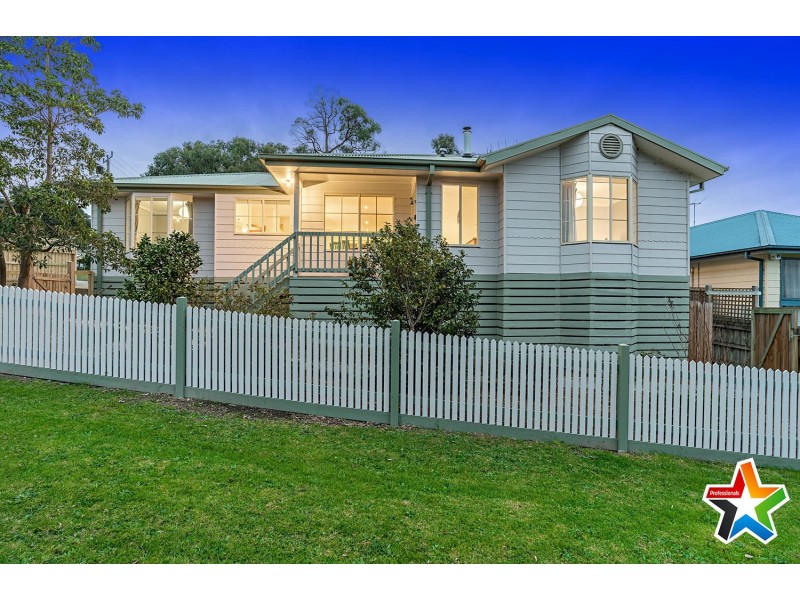 55 Fernhill Road, Mount Evelyn VIC 3796