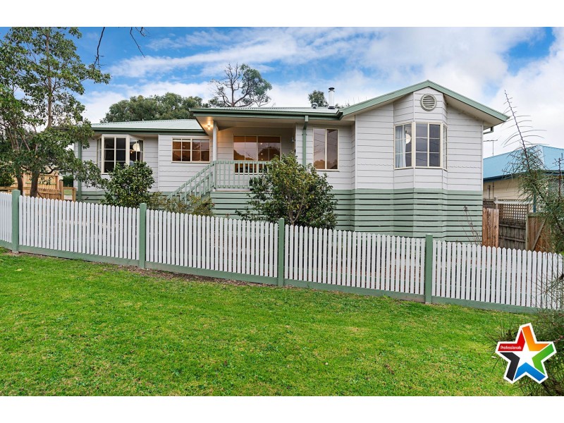 55 Fernhill Road, Mount Evelyn VIC 3796