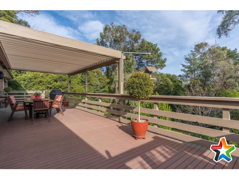 3 Davey Road, Mount Evelyn VIC 3796