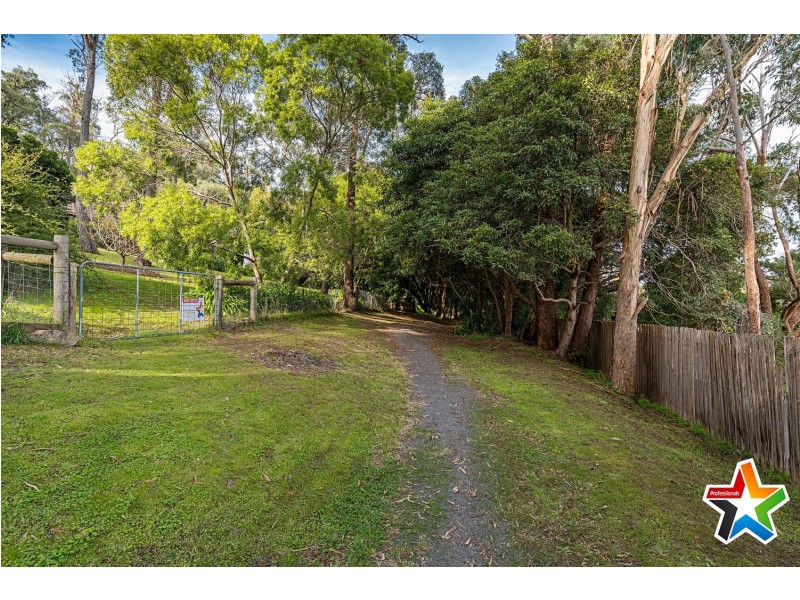 3 Davey Road, Mount Evelyn VIC 3796