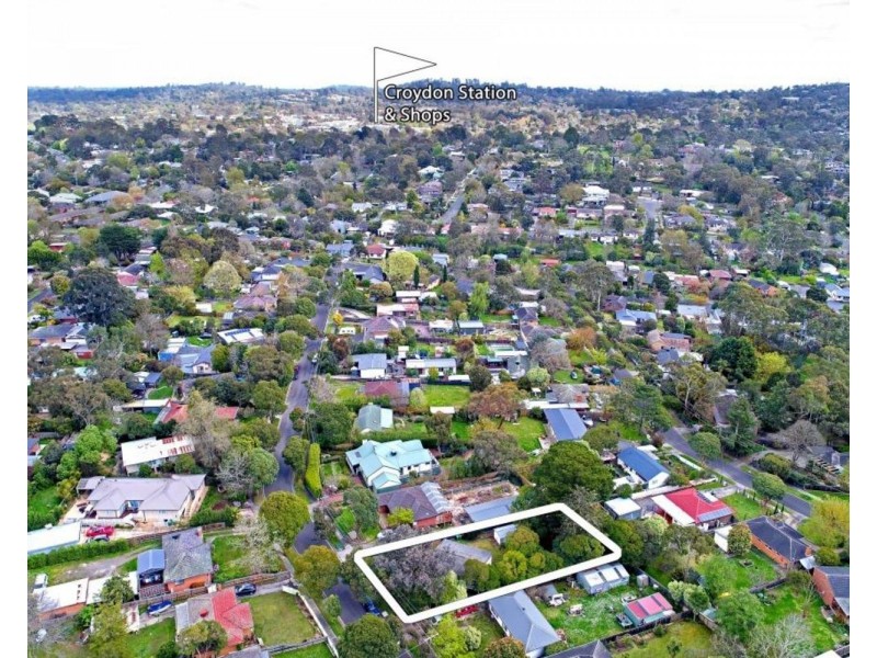 27 Boyana Crescent, Croydon VIC 3136