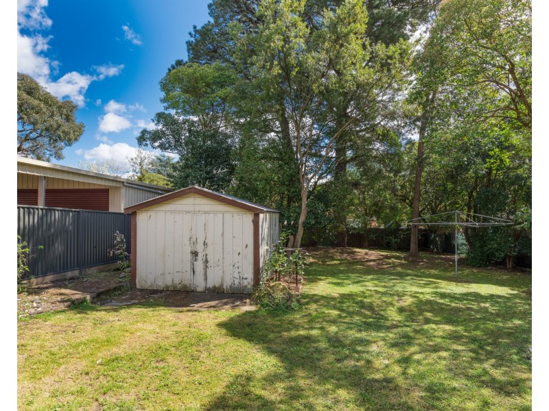 27 Boyana Crescent, Croydon VIC 3136