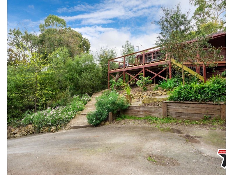 110 Quinn Crescent, Mount Evelyn VIC 3796